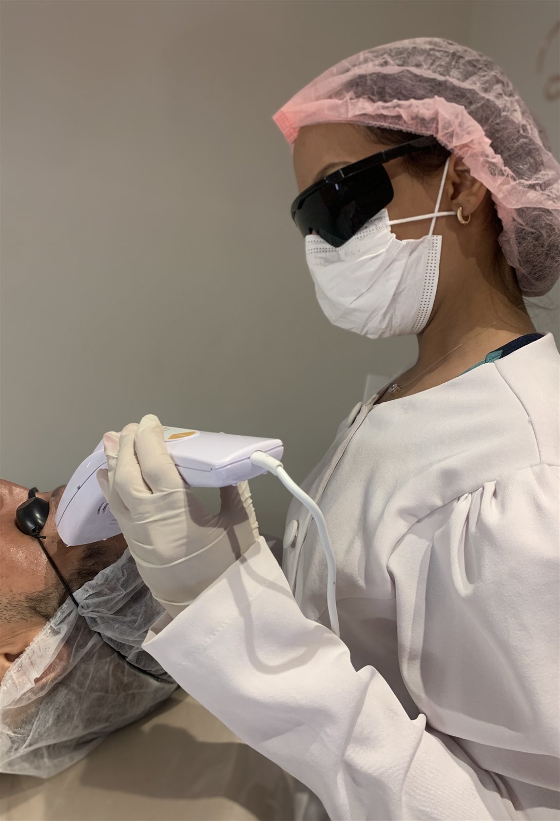 Pós-operatório de cirurgias plásticas faciais