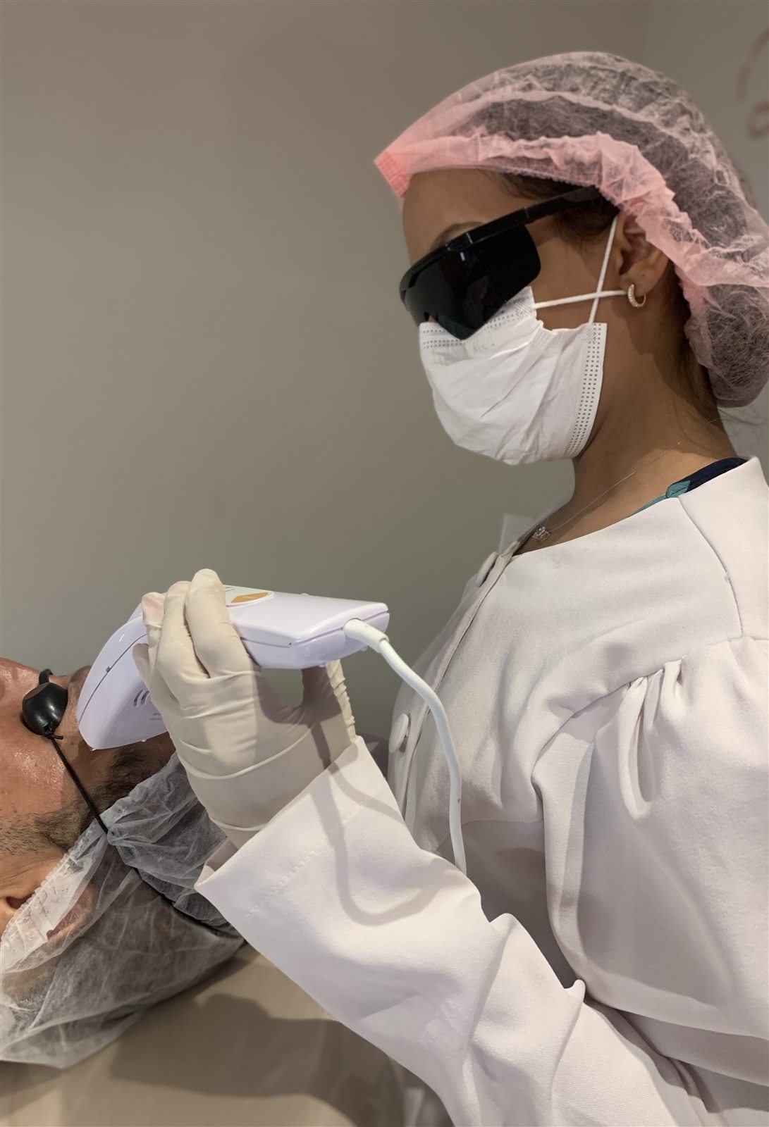 Atendimento facial com recurso terapêutico